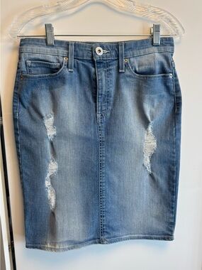 Guess Light Blue Denim Jeans with Branded Waist Label size Medium